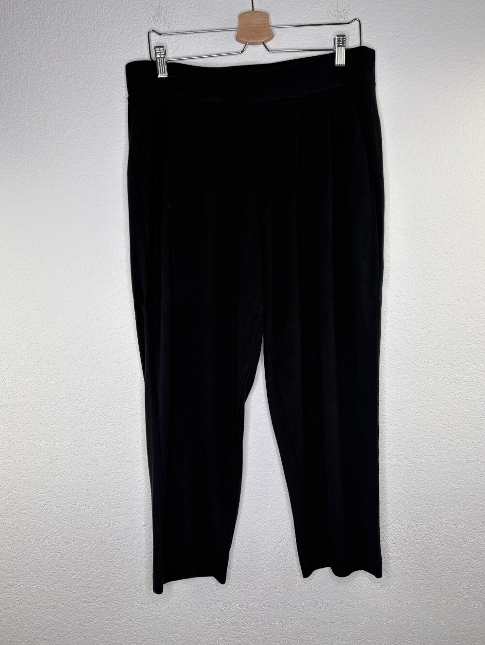 Loft Versa Pull On Black Ankle Trouser Jogger Large